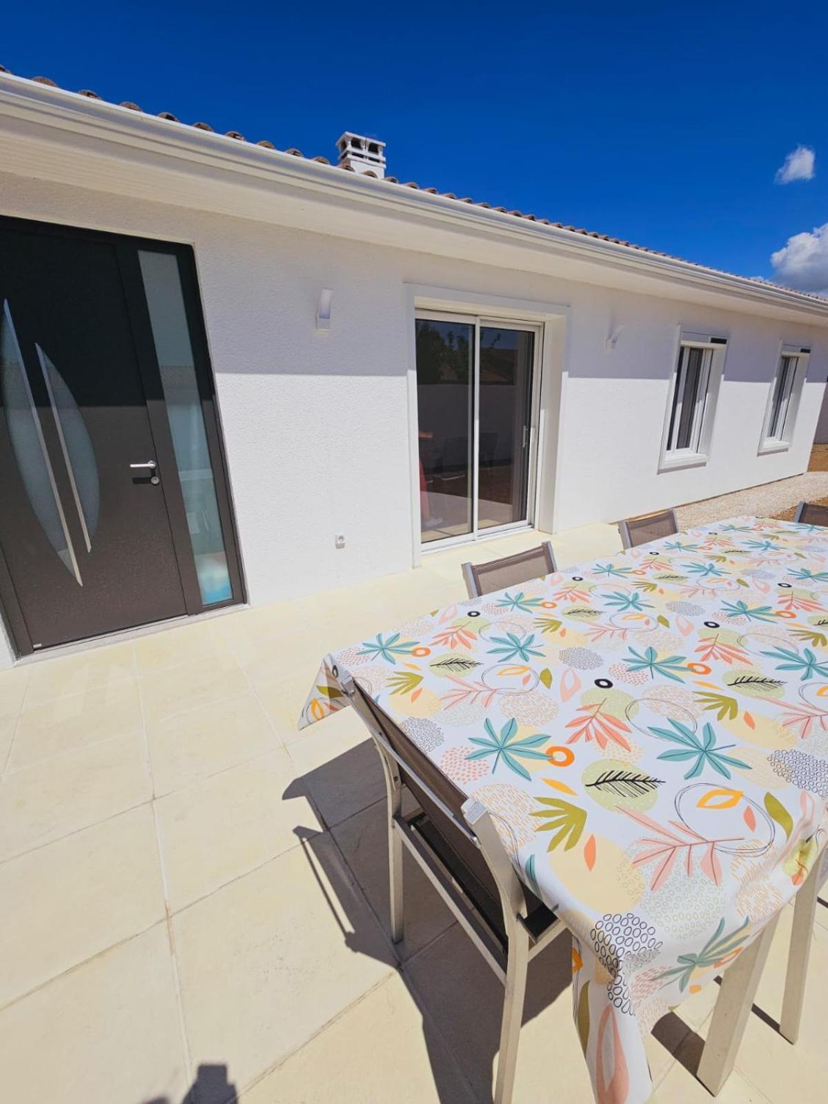 Maison De Vacances Entiere A 10 Mn De La Rochelle Dompierre-sur-Mer Экстерьер фото