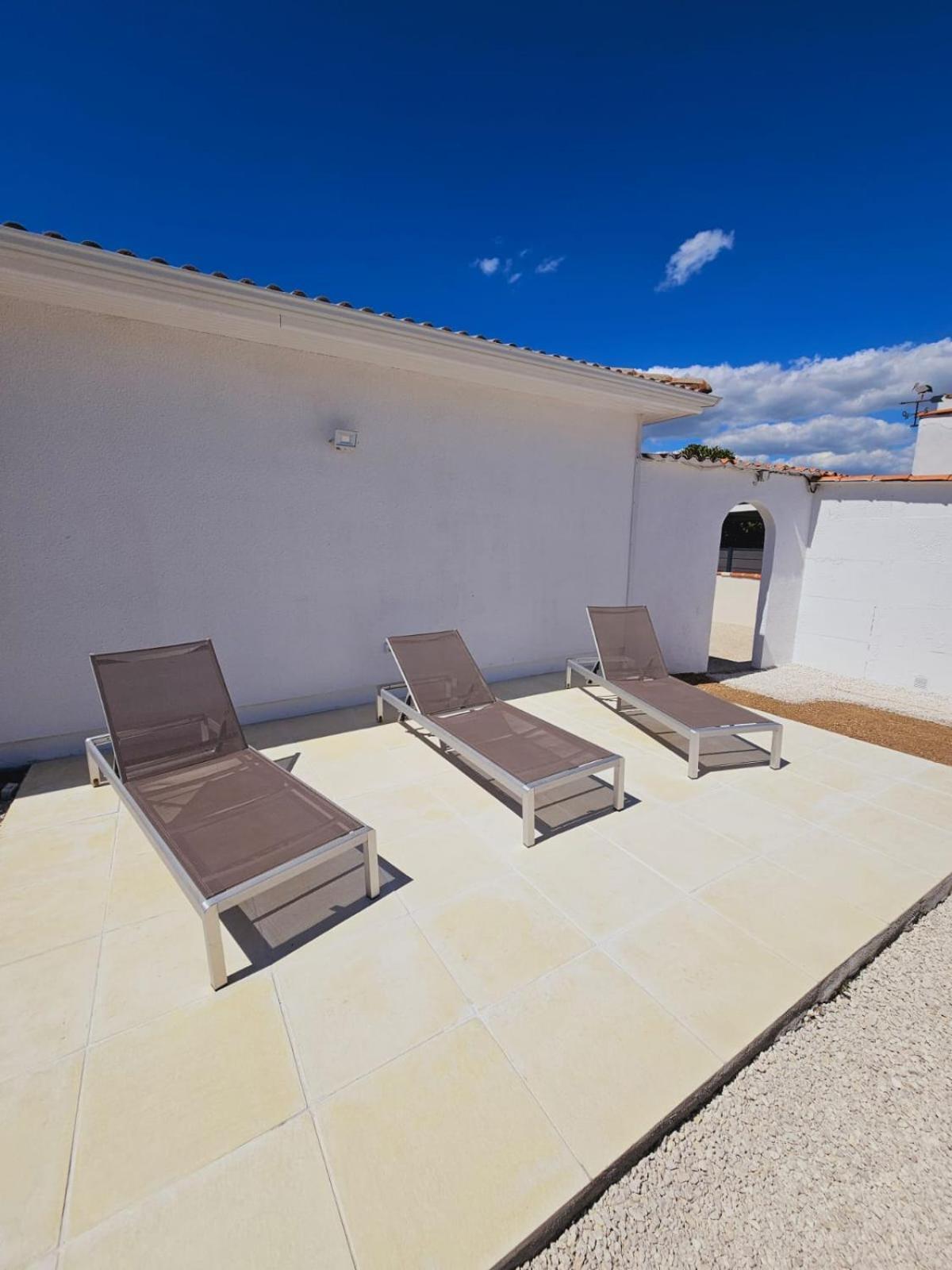 Maison De Vacances Entiere A 10 Mn De La Rochelle Dompierre-sur-Mer Экстерьер фото